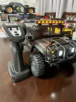 Radio boshqariladigan mashina. - Igrushki_sdst