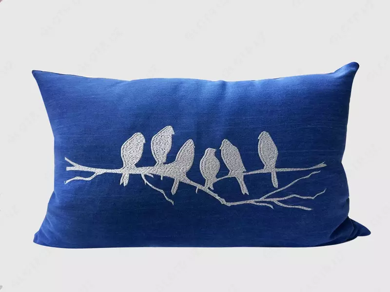 Подушка декоративная с вышивкой "Птички"