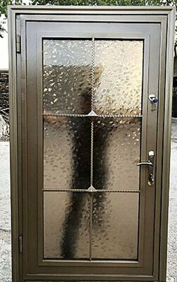 Входные металлические двери с витражными стеклами тип 1 - от 1 000 000 сум / шт.