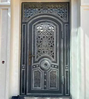 Metall zarbdan qilingan eshiklar. Model raqami 7