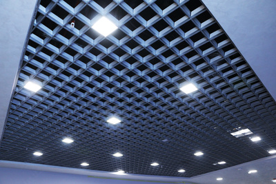 Потолоки Грильято в виде пирамиды