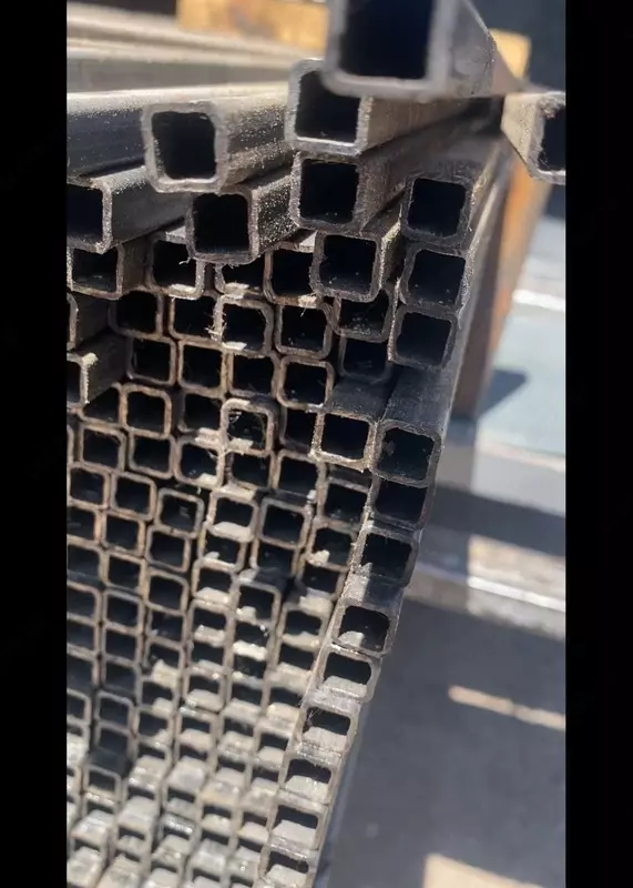  Металлическая труба 30x30x1.5 - 