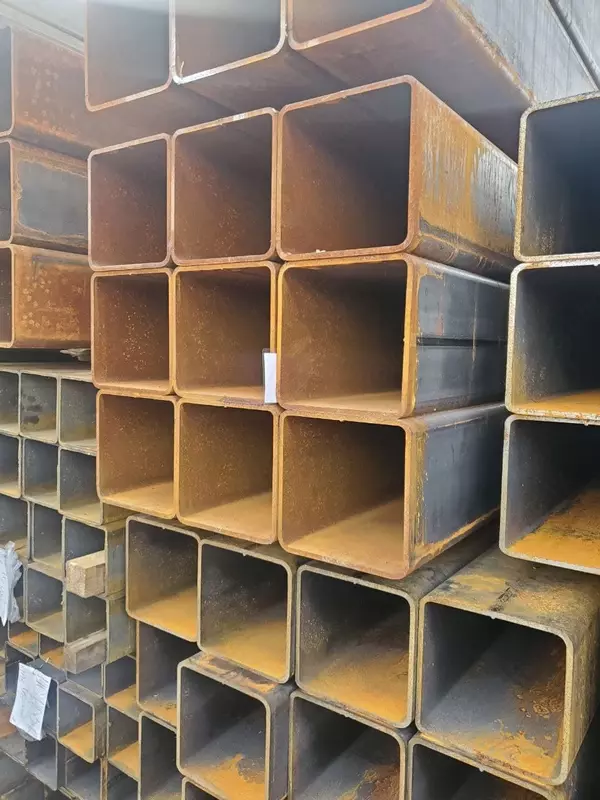 Металлическая труба 76x3.5