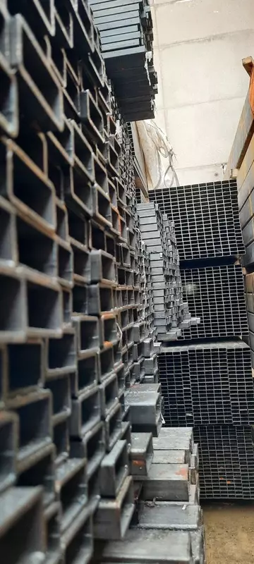   Профильная труба 40x20x1.2