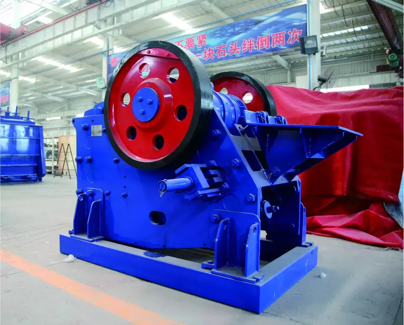 от {0} сум Щёковая дробилка европейского типа