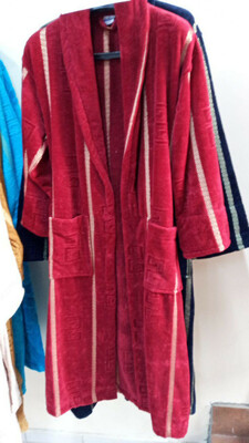 Банный халат ярко-малинового цвета - 220 000 сум / шт.