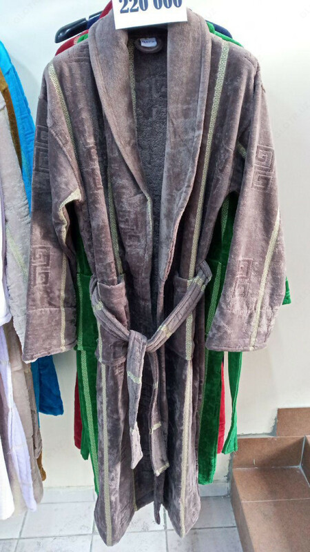 Банный халат светло-серого цвета - 220 000 сум