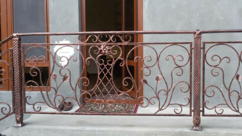 Металлическое декоративное ограждение