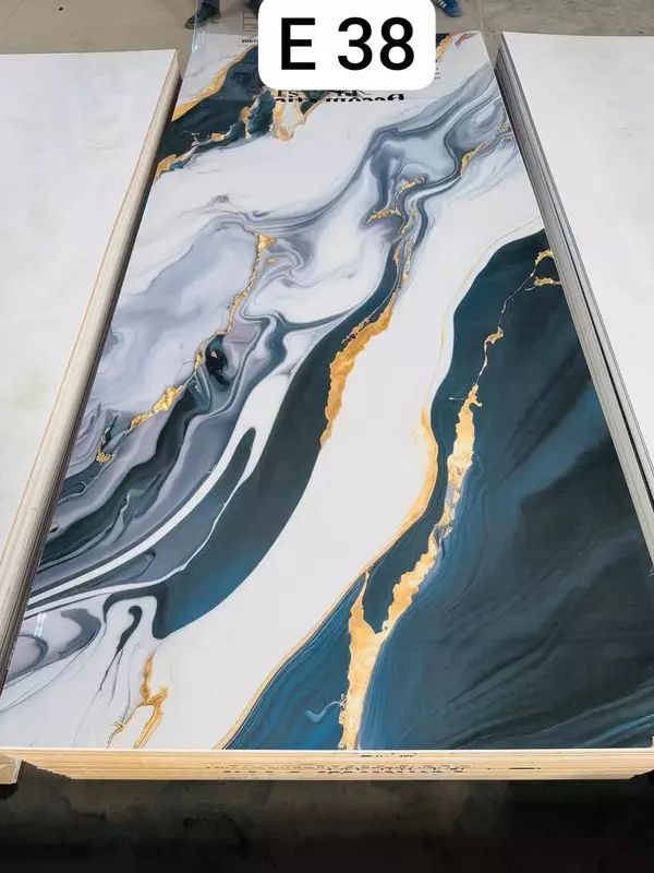   Глянцевая декоративная панель из ПВХ 1.22*2.80 Е 38