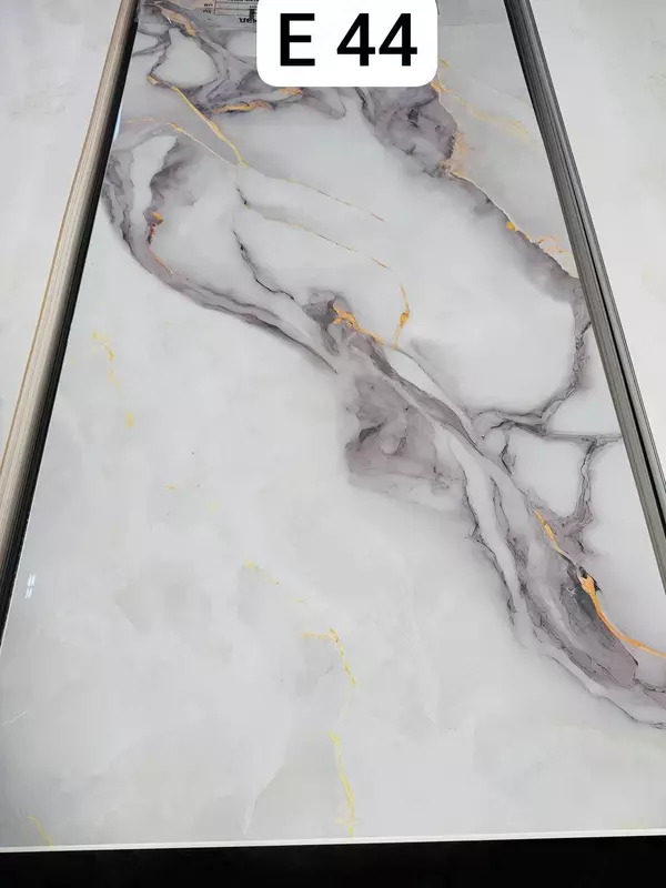   Глянцевая декоративная панель из ПВХ 1.22*2.80 Е 44