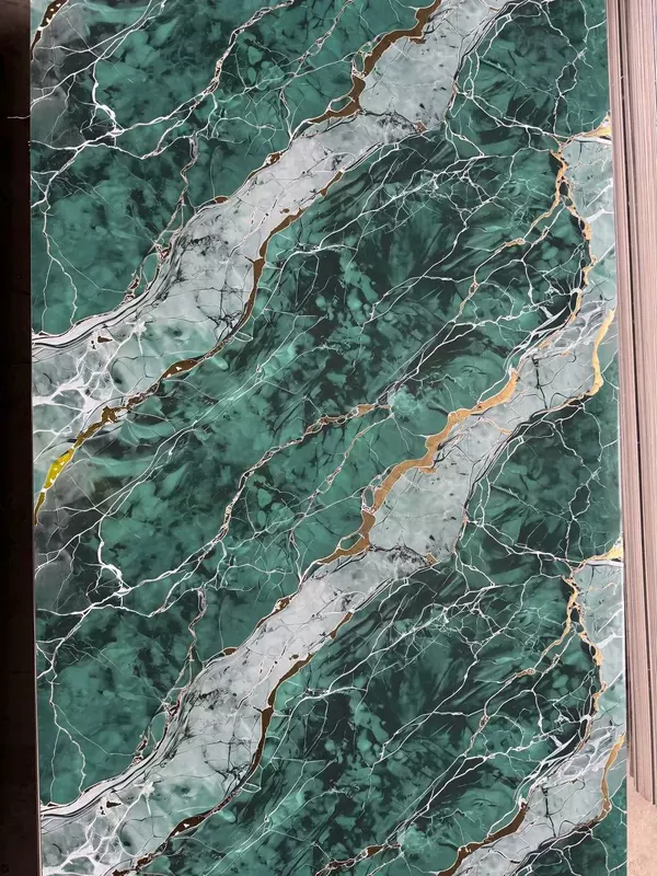   Глянцевая декоративная панель из ПВХ 1.22*2.80 Е 59