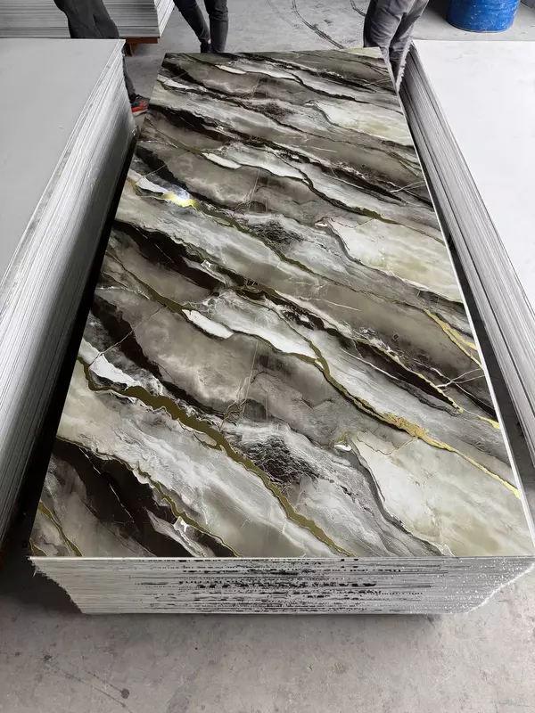   Yaltiroq PVX dekorativ paneli 1.22 * 2.80 E 63