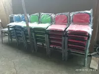 tashrif buyuruvchilar uchun stulda N6