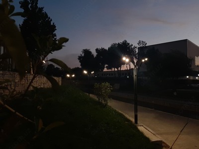 Газонный фонарь