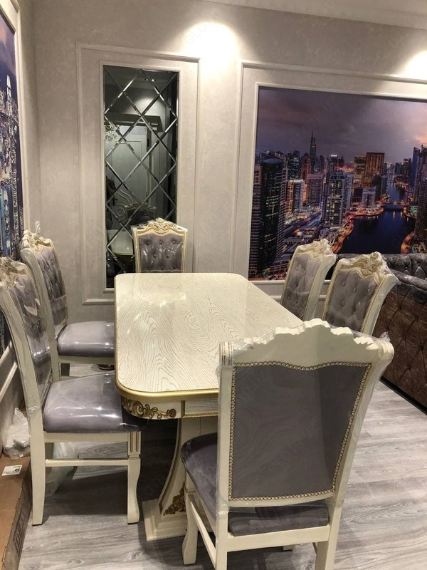 Стол со стульями №1