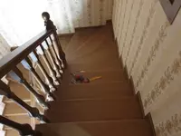 Yog'och zinapoya Art 004