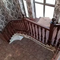 Yog'och zinapoya Art 011