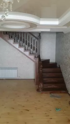 Деревянная лестница Арт 020