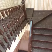 Yog'och zinapoya Art 035