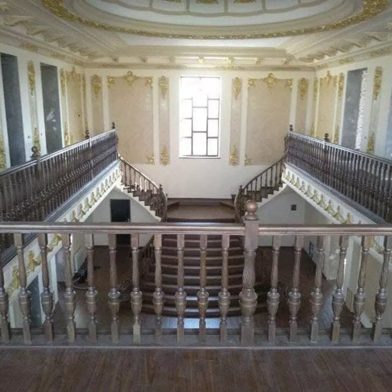 Yog'och zinapoya Art 054