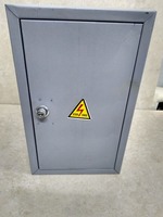 шкаф металлический 110х200х330