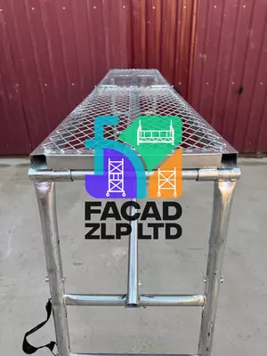 оцинкованная прочная стремянка