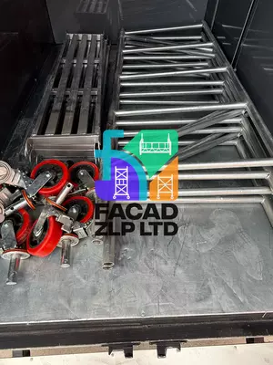 Складные строительные леса с настилами