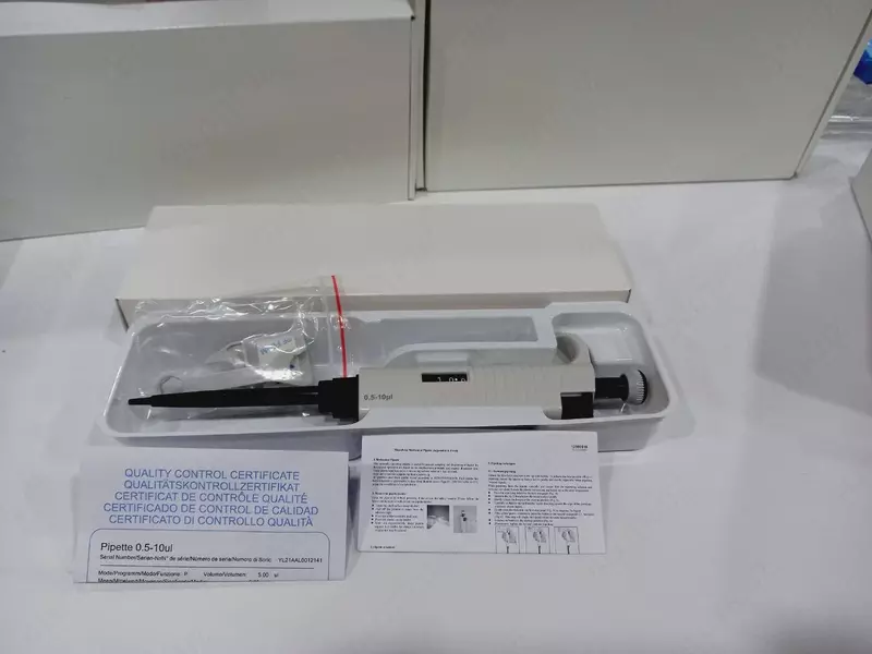 7010201004 0,5-10 мл MicroPette - Механическая пипетка
