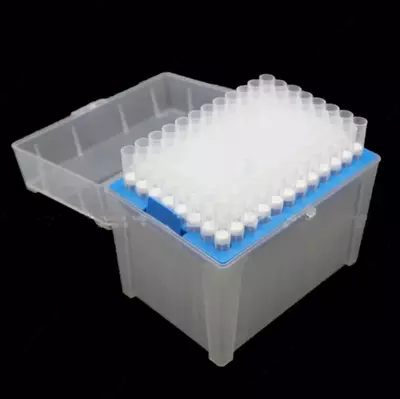 TYC102 — DNK/RNK dan holi, steril, filtri bo‘lgan 200 µl uchliklar stativda