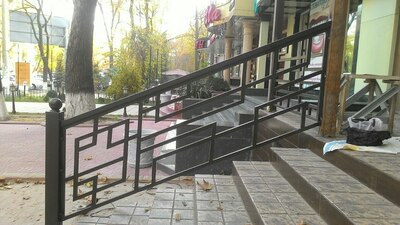 Металлические перила - от 600 000 сум / пог. м