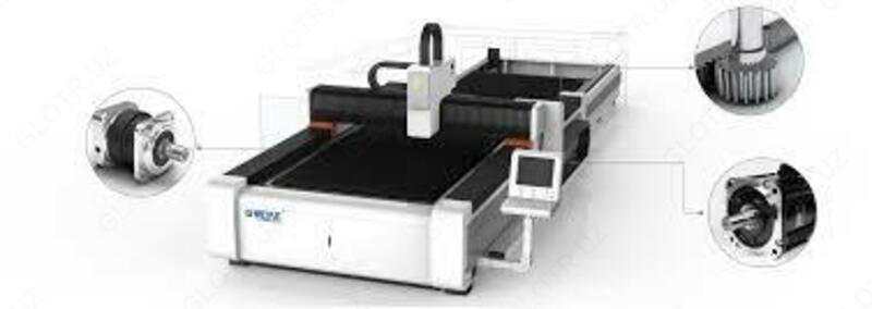 Волоконный лазер Gweike LF3015GC (модель High класса отдельный электрический шкаф с кондиционером и сменными столами)