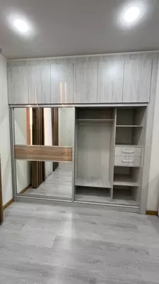 Шкаф купе модель 003 - 1 700 000 сум / кв.м