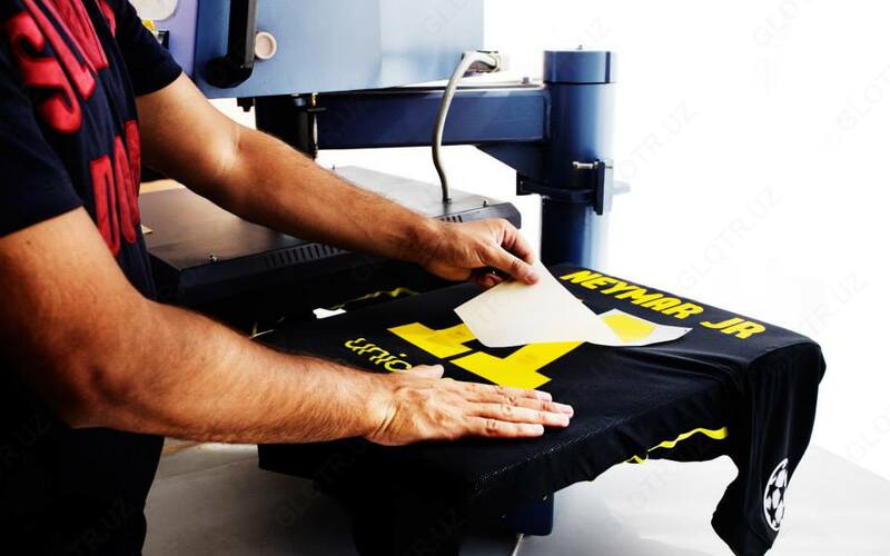 Нанесение логотипа на спортивной форме