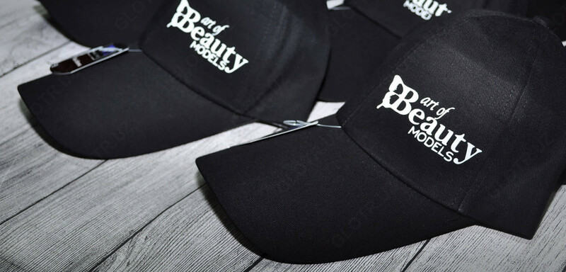 Брендирование головных уборов