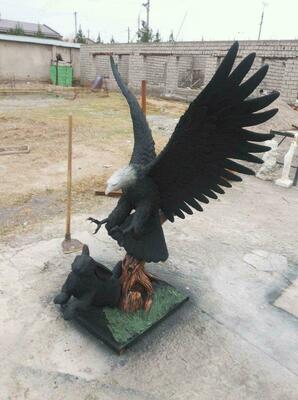 Дизайнерские скульптуры и фигуры