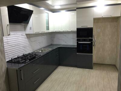 Акриловый кухонный гарнитур