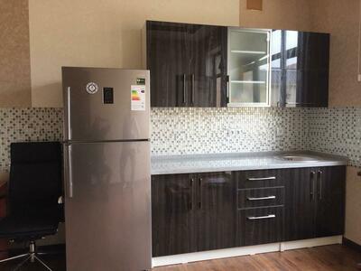 Кухонный гарнитур акриловый