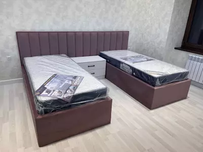 Кровать для спальни