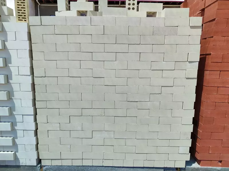 Кирпич белый OOO "SANDIRON CERAMIC"