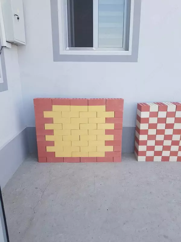 от {0} сум Кирпич цвет жёлтый