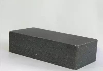 Qora g‘isht - 3 200 so'm 1 donadan