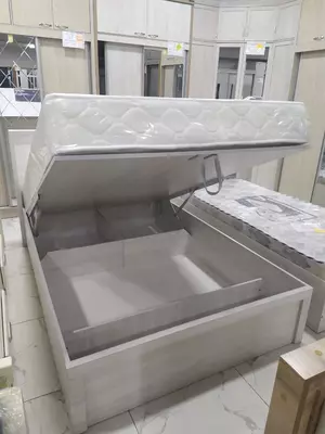 Кровать полуторка с подьемным механизмом