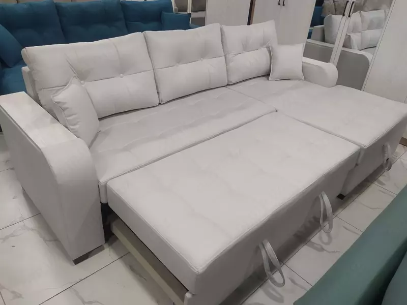 Угловой раскладной диван №83