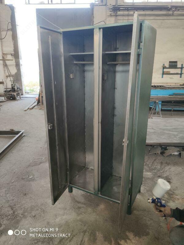 Металлический шкаф для раздевалки под заказ