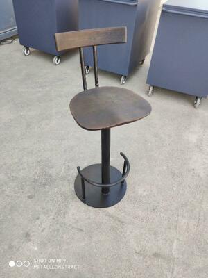 Барный стул