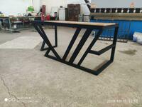 Стол в стиле лофт