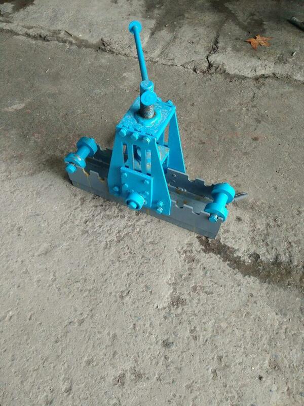 Станок для придания формы радиуса профильной трубы