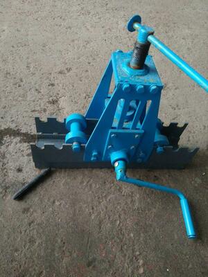 Станок для придания формы радиуса профильной трубы - Цена по запросу