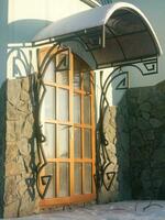 Козырек металлический - по запросу