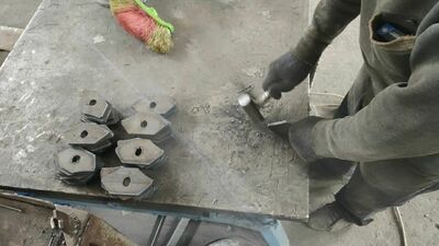 листогиб и гильотина